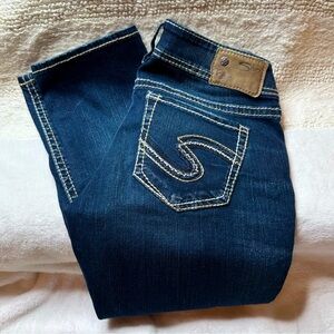 Women’s Silver Jeans Co. 
Style: Suki Mid Rise Capris